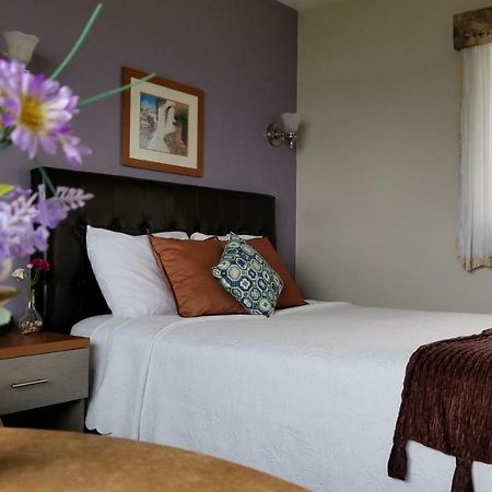 Au Doc Motel Repentigny Eksteriør billede
