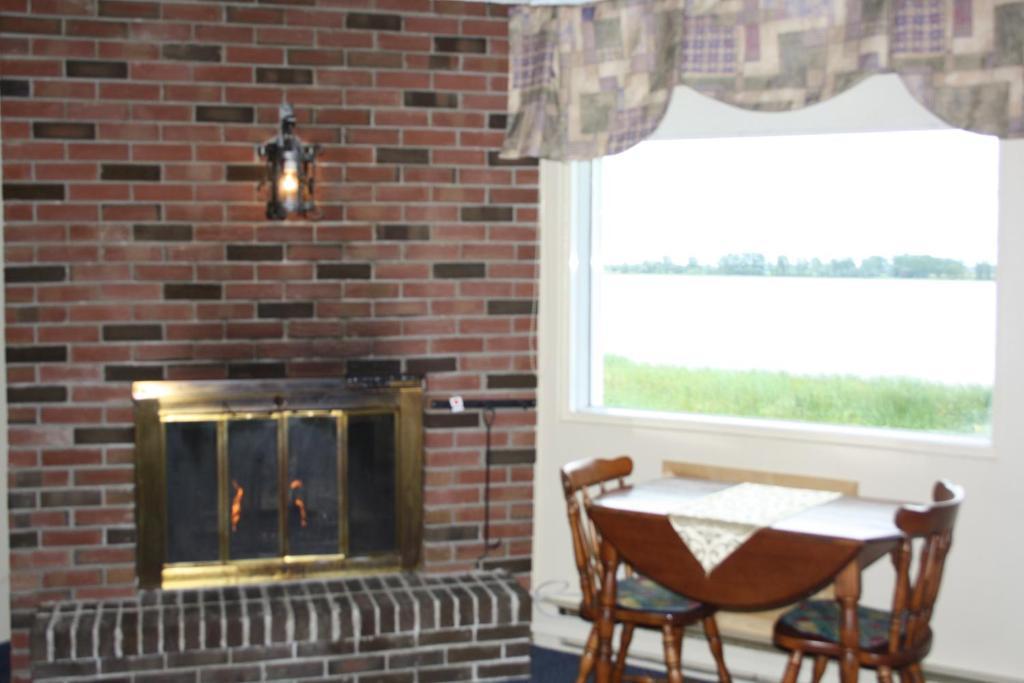 Au Doc Motel Repentigny Værelse billede