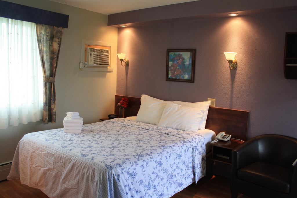 Au Doc Motel Repentigny Værelse billede