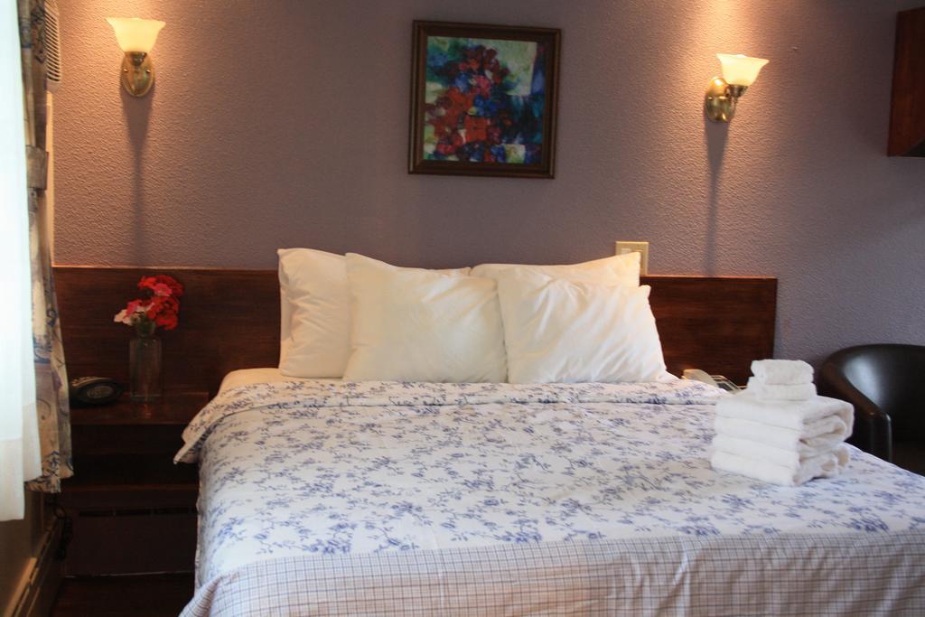 Au Doc Motel Repentigny Værelse billede