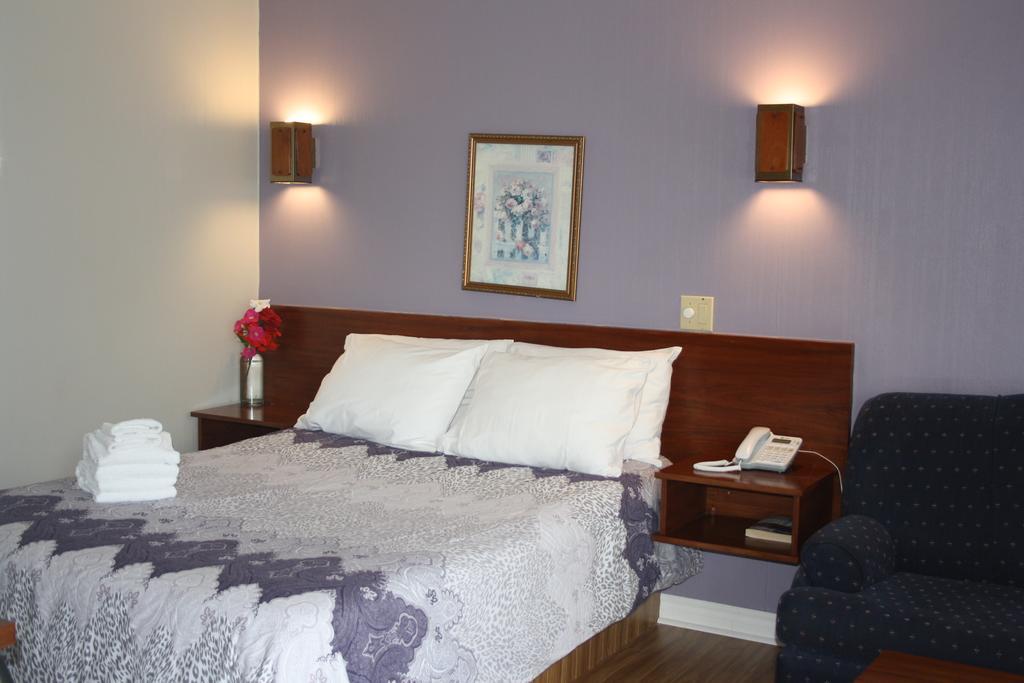 Au Doc Motel Repentigny Værelse billede